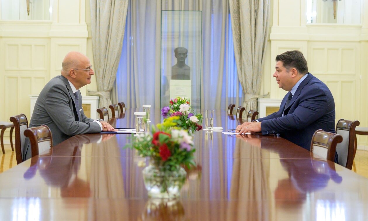 Τώρα: Συνάντηση Δένδια με τον Αμερικανό πρέσβη για τις εξελίξεις με Τουρκία - Λιβύη