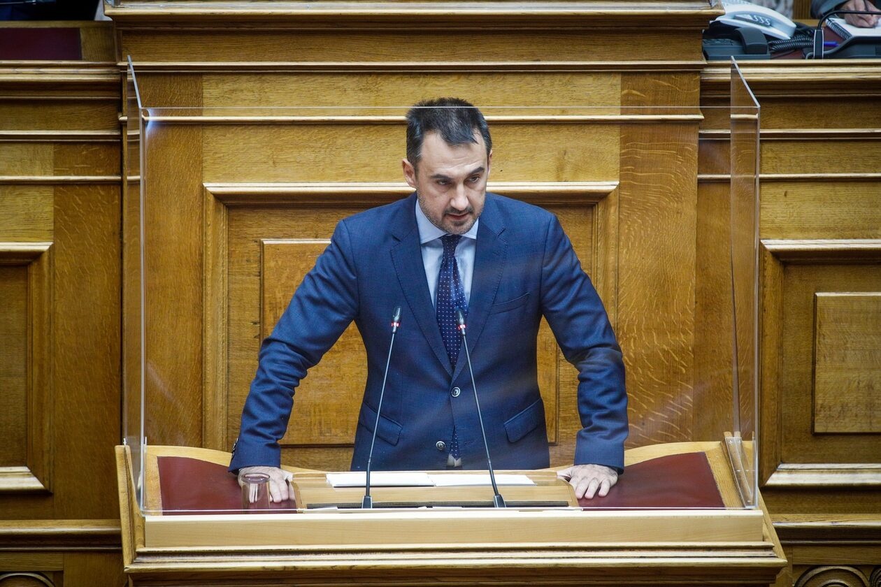 Χαρίτσης για «καλάθι νοικοκυριού»: «Κοροϊδία για τους καταναλωτές»