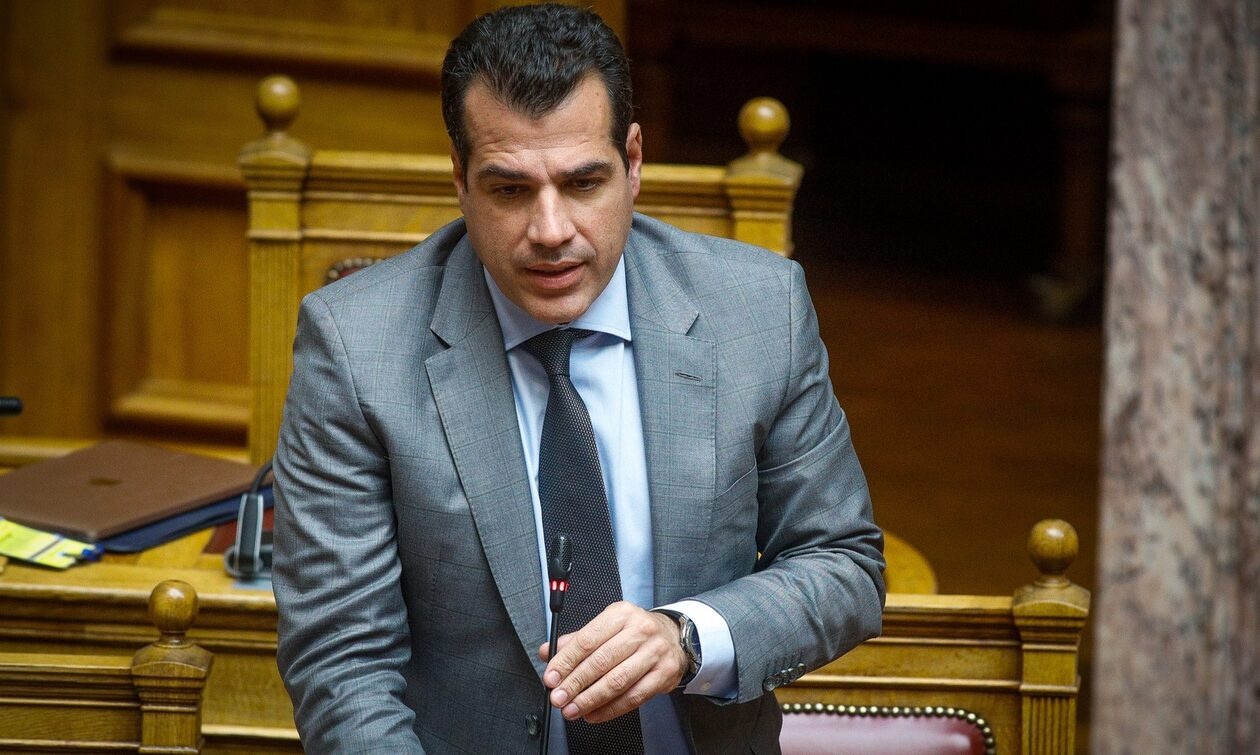 Πλεύρης: Τέλος η συνταγογράφηση για το αντιγριπικό εμβόλιο