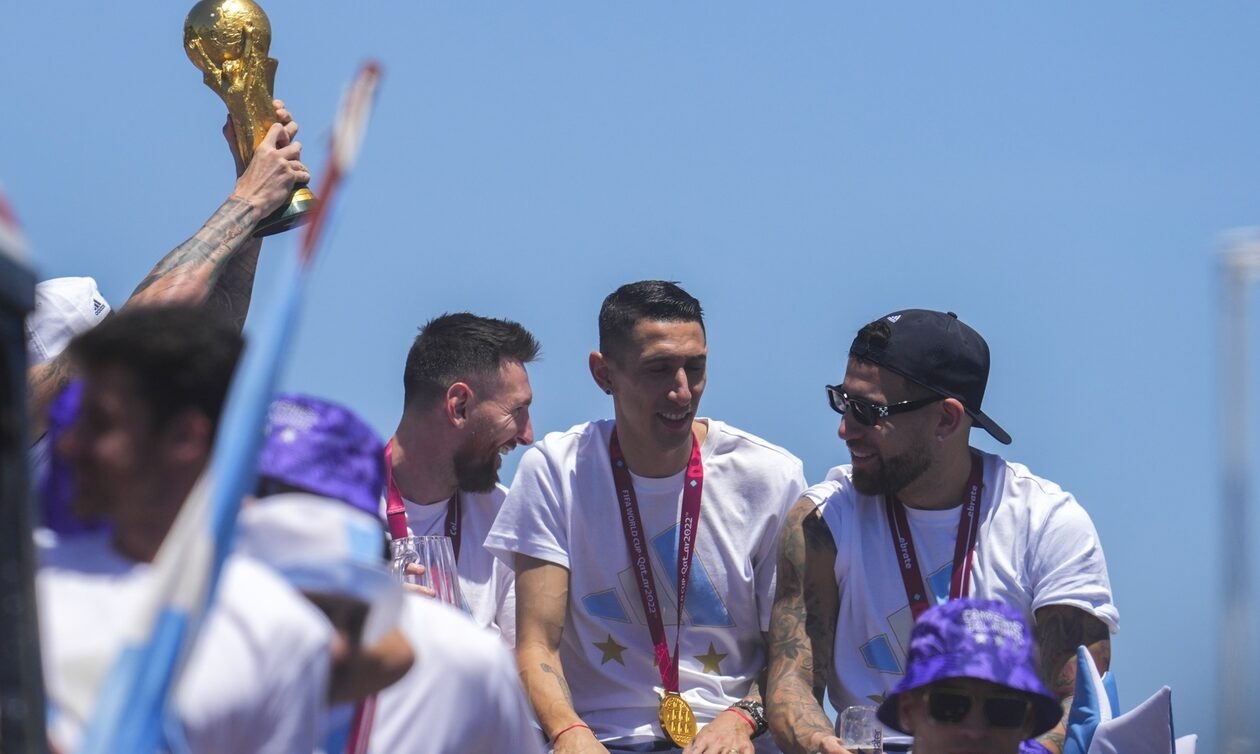 Λιονέλ Μέσι: Όλη η Αργεντινή «στα πόδια του» - Η στιγμή που έφτασε σπίτι