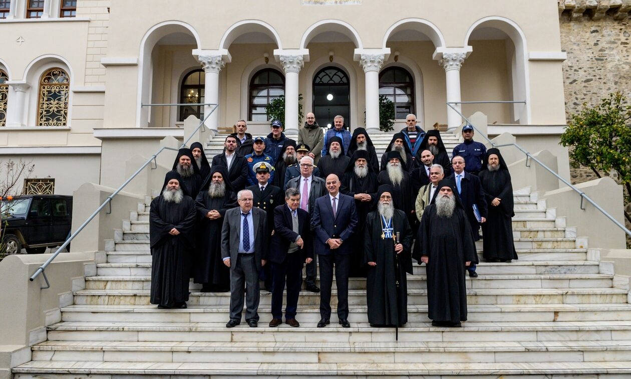 Επίσκεψη Δένδια