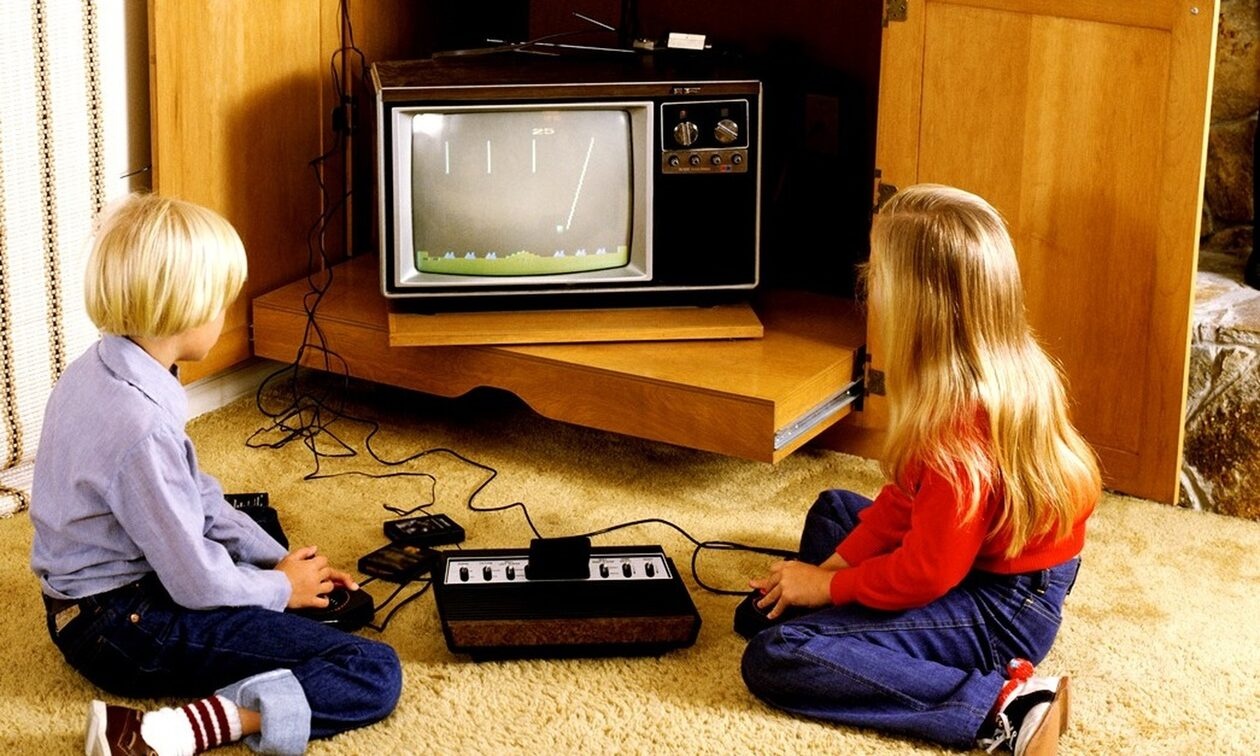 Παιδιά που παίζουν Atari