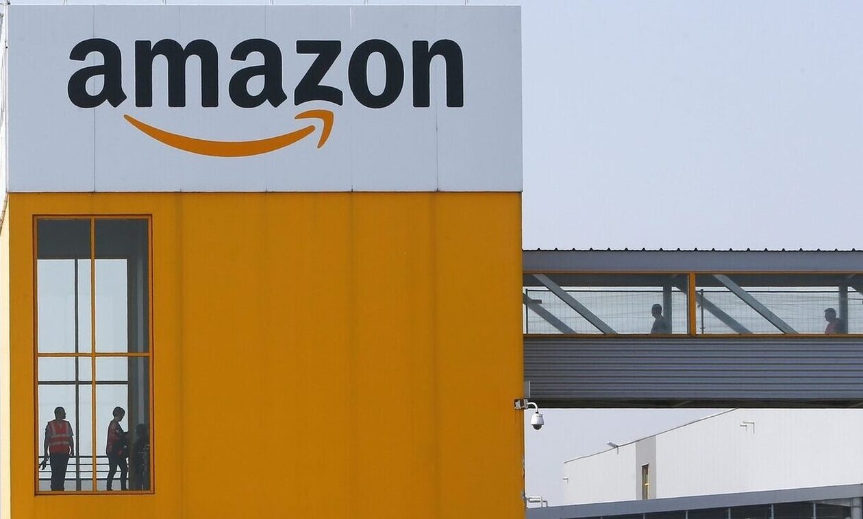 Amazon: Απολύθηκαν με ένα email