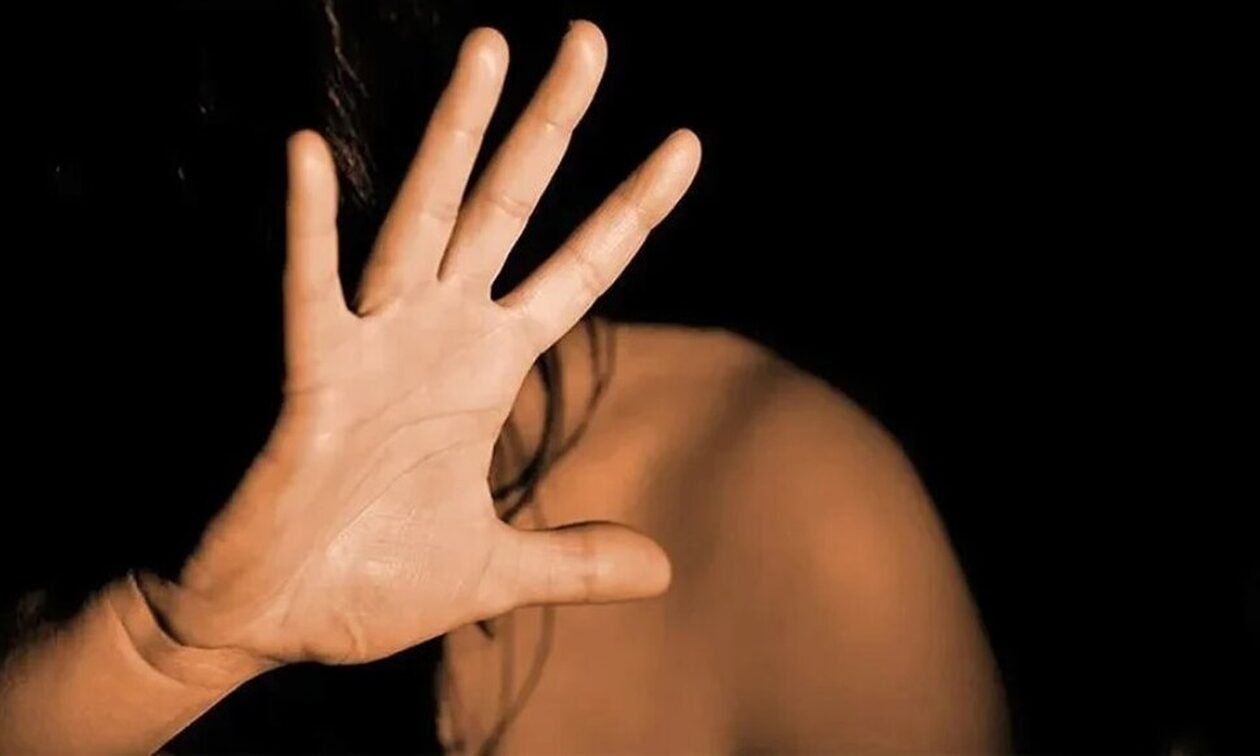 Λακωνία: 13χρονη γέννησε το παιδί του βιαστή της – Κακοποιήθηκε και μετά τη γέννα