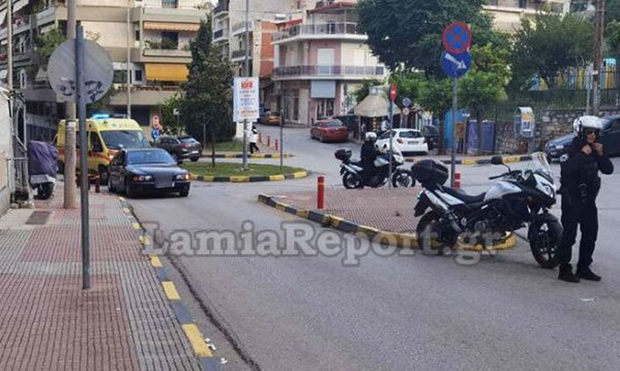 Λαμία: Λιποθύμησε πάνω στο τιμόνι