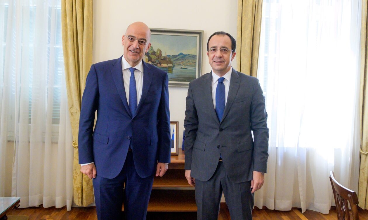 Ο Δένδιας στην Κύπρο και τι σημαίνει η συνάντηση Ερντογάν – Σίσι