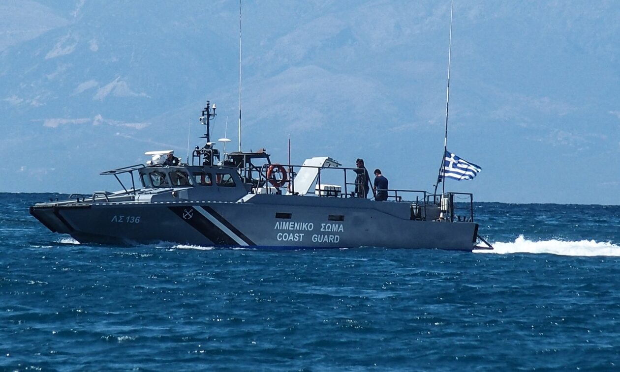 Χαλκίδα: Προσάραξη φορτηγού πλοίου
