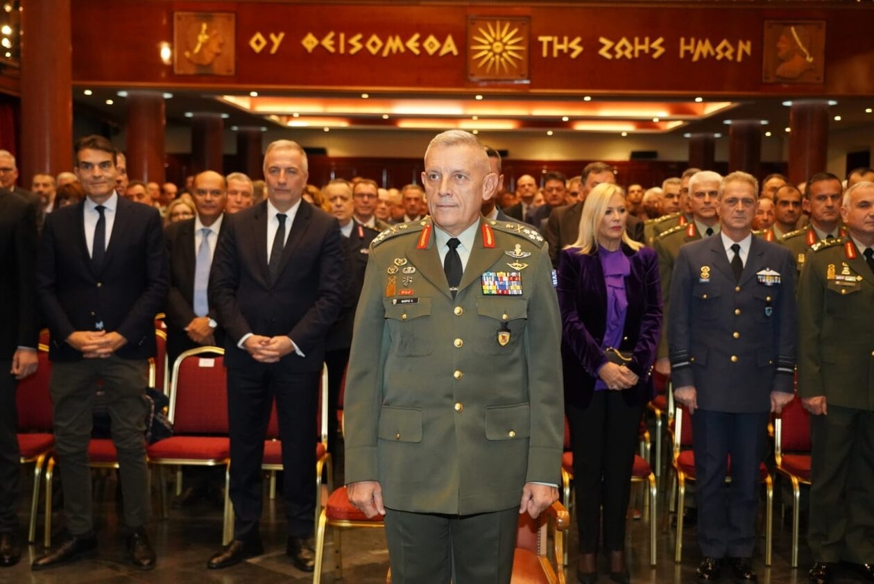 Το Αριστοτέλειο Πανεπιστήμιο τιμά τον Αρχηγό ΓΕΕΘΑ, Κωνσταντίνο Φλώρο