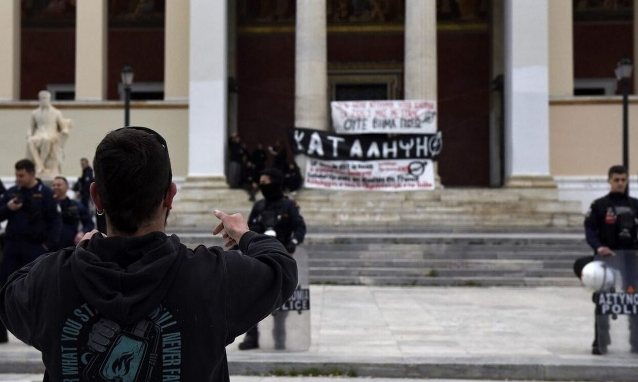 Έκτακτη σύνοδος πρυτάνεων τη Δευτέρα για την εξ αποστάσεως εξεταστική