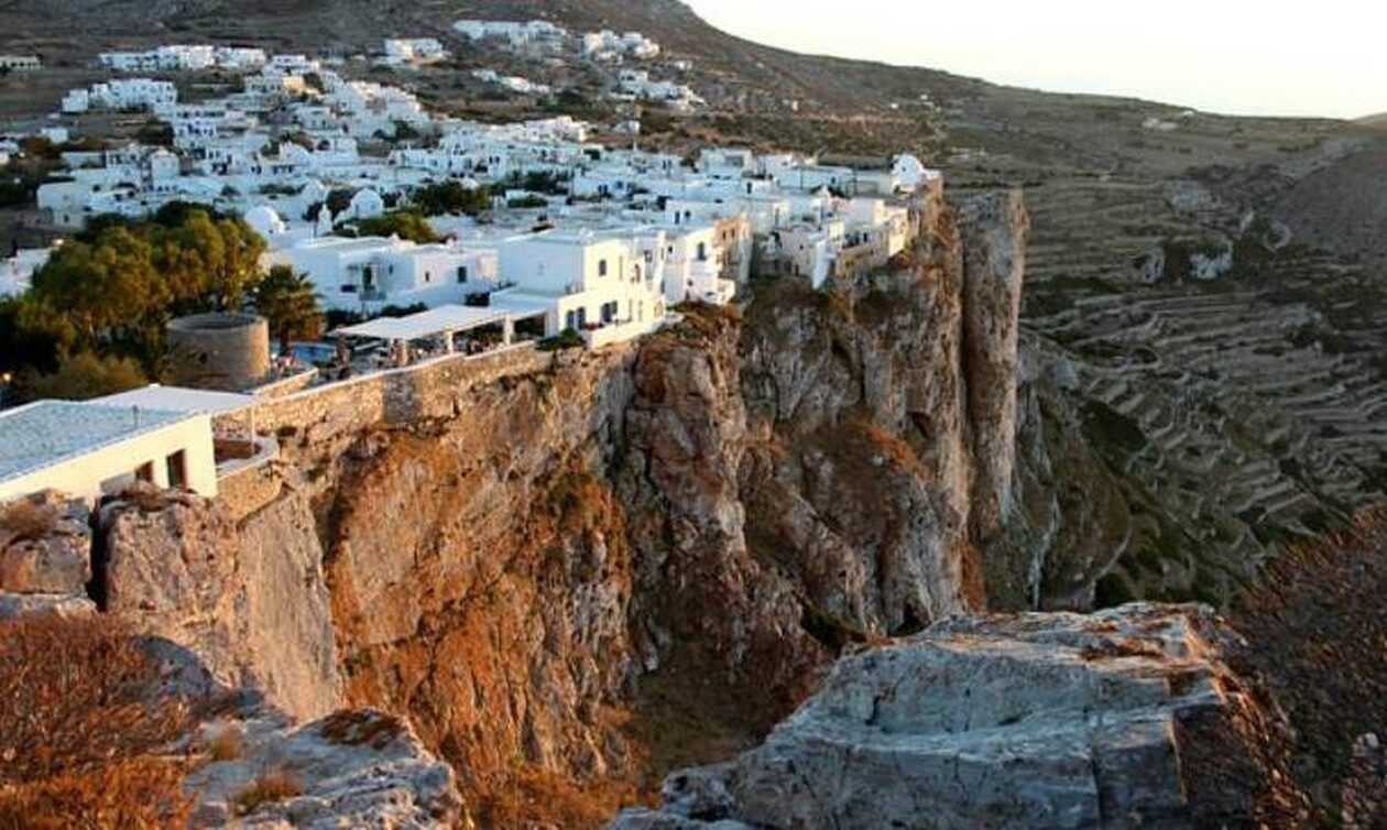 Σήμα κινδύνου για νησιά των Κυκλάδων - Από τι απειλούνται