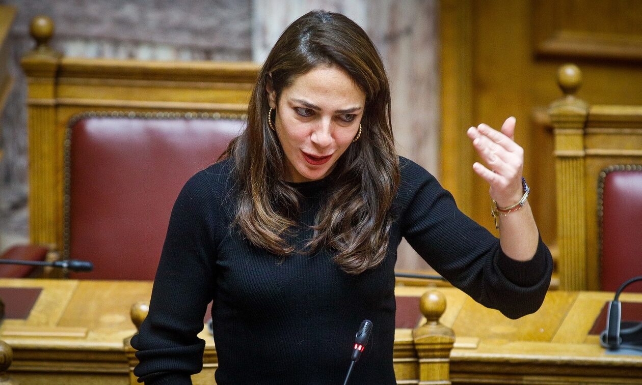Μιχαηλίδου: Όλοι οι Έλληνες με ιατροφαρμακευτική κάλυψη στα δημόσια νοσοκομεία από 1ης Μαρτίου