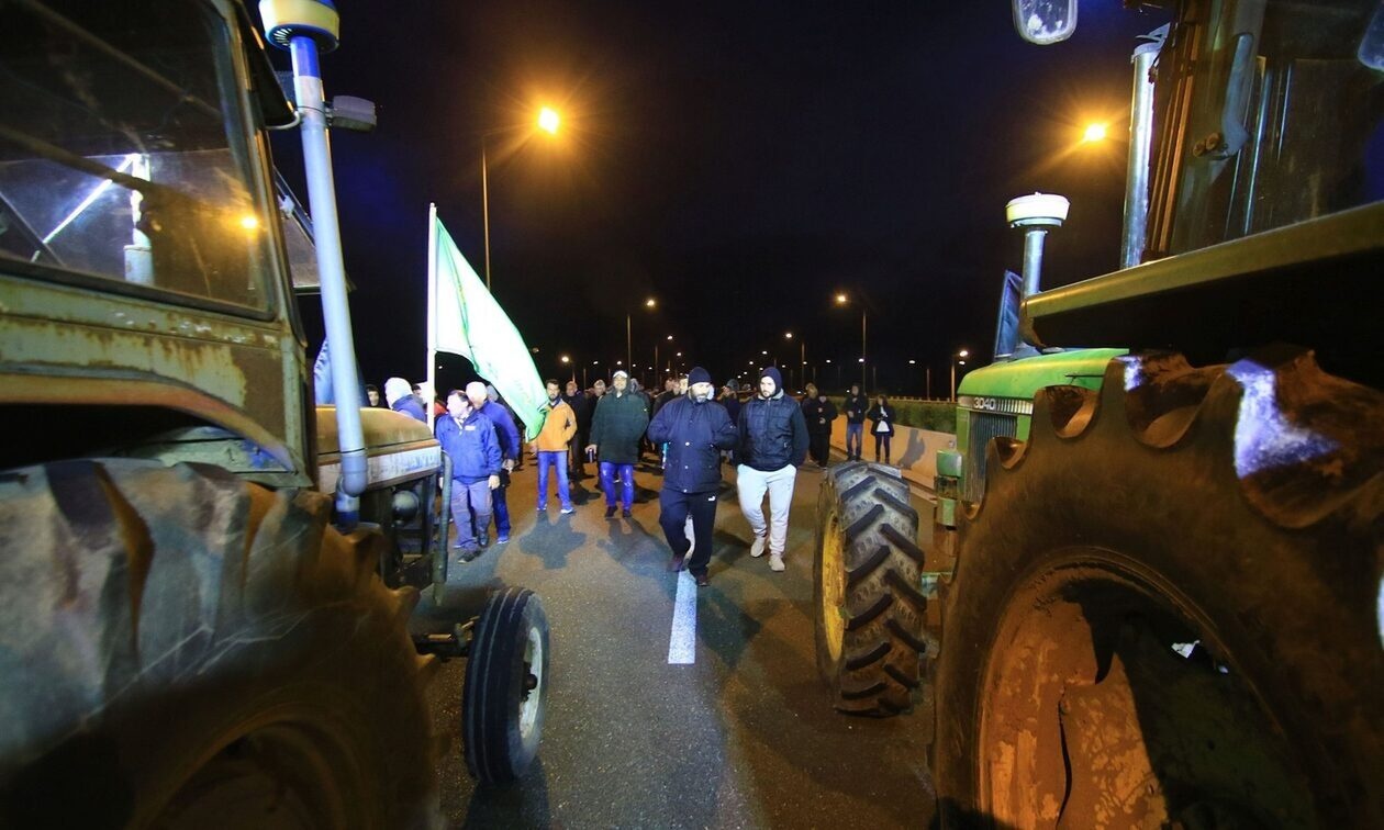 Νέα αγροτικά μπλόκα στην Εγνατία Οδό