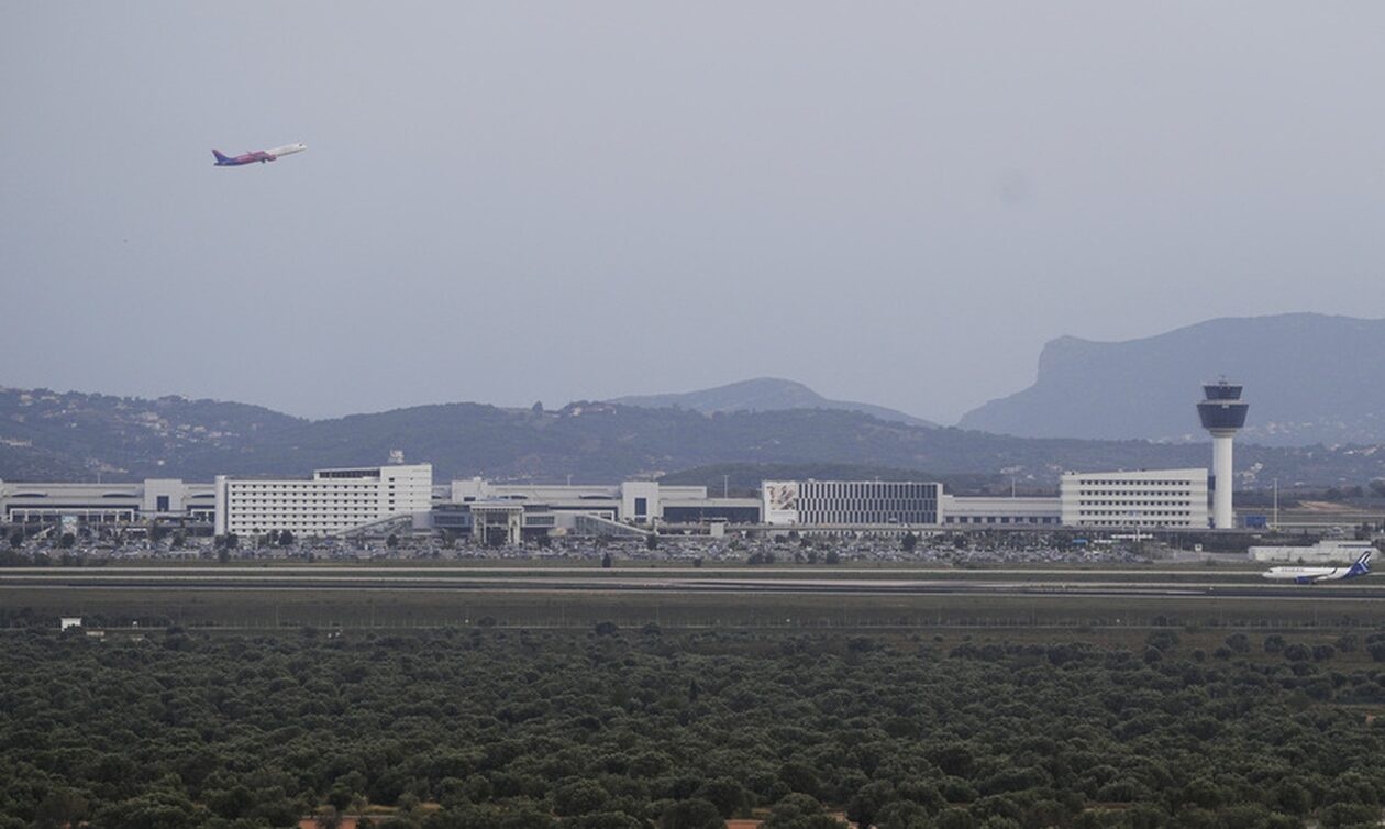 Αντιδρά η ΑΔΕΔΥ στην απόφαση να κριθεί παράνομη η απεργία των ελεγκτών εναέριας κυκλοφορίας