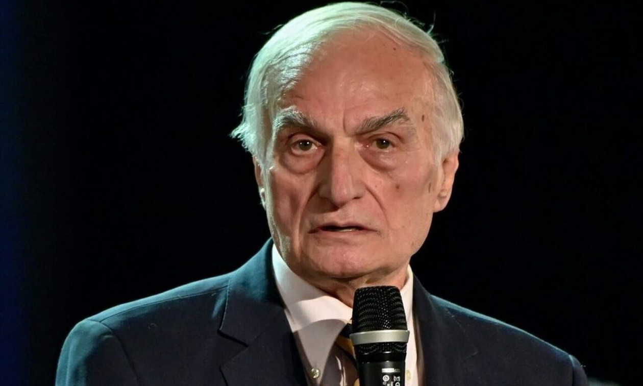 Μανώλης Μαυρομμάτης: «Έχουμε δρόμο ακόμη» λέει ο γιος του για τον δημοσιογράφο που αποσωληνώθηκε