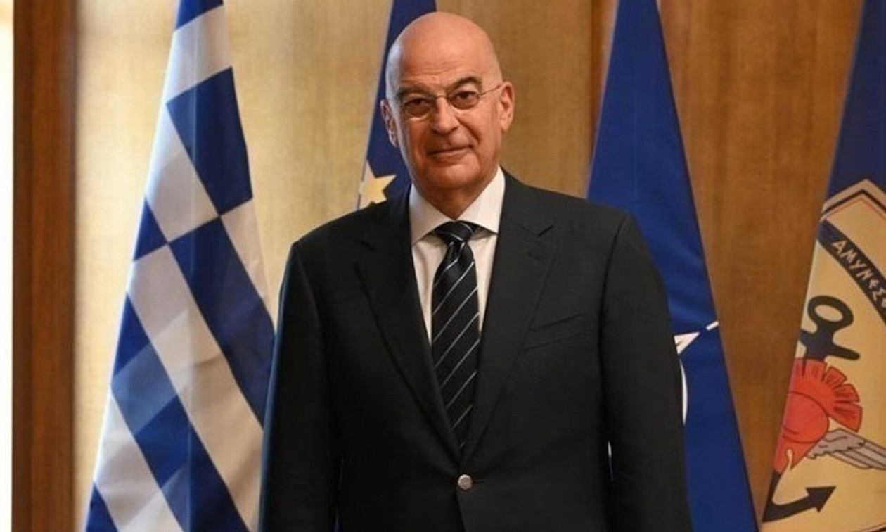 Δένδιας από τη Βουλή: «Η Ελλάδα δεν δίνει κάτι απευθείας στην Ουκρανία»
