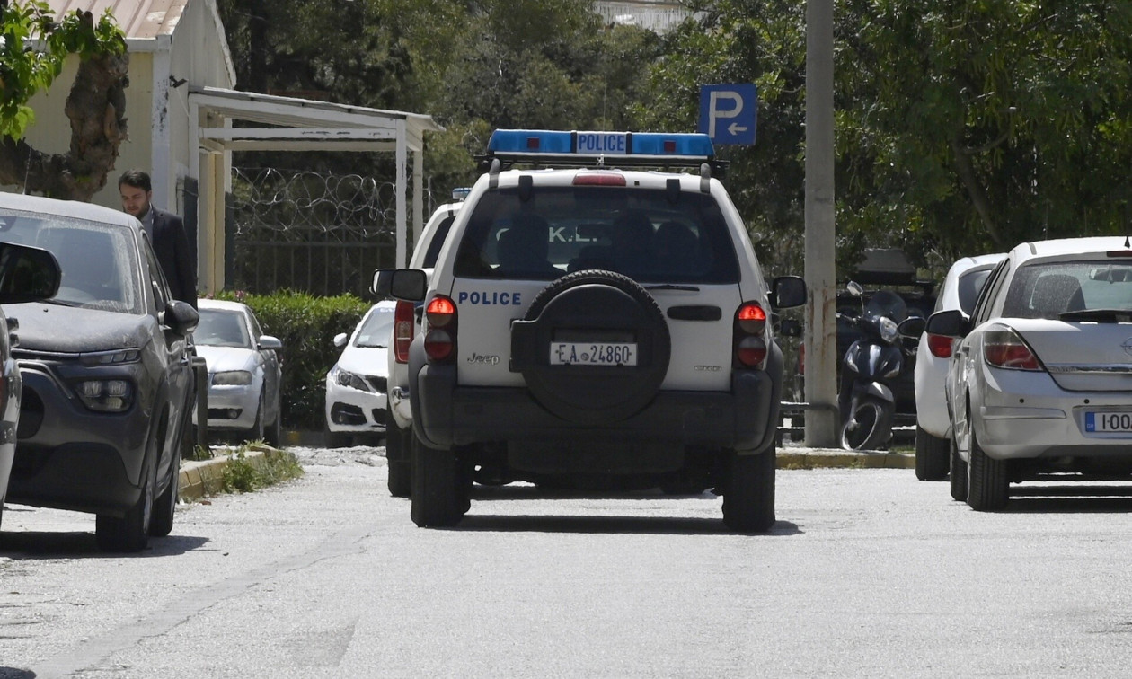 Εκρήξη χειροβομβίδας στην Αγία Βαρβάρα