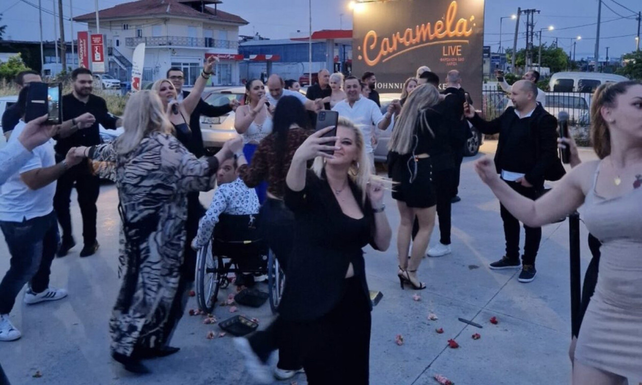 Λάρισα: Μπουζουξίδικο έριξε αυλαία πανηγυρικά - Μετέφεραν την… πίστα έξω