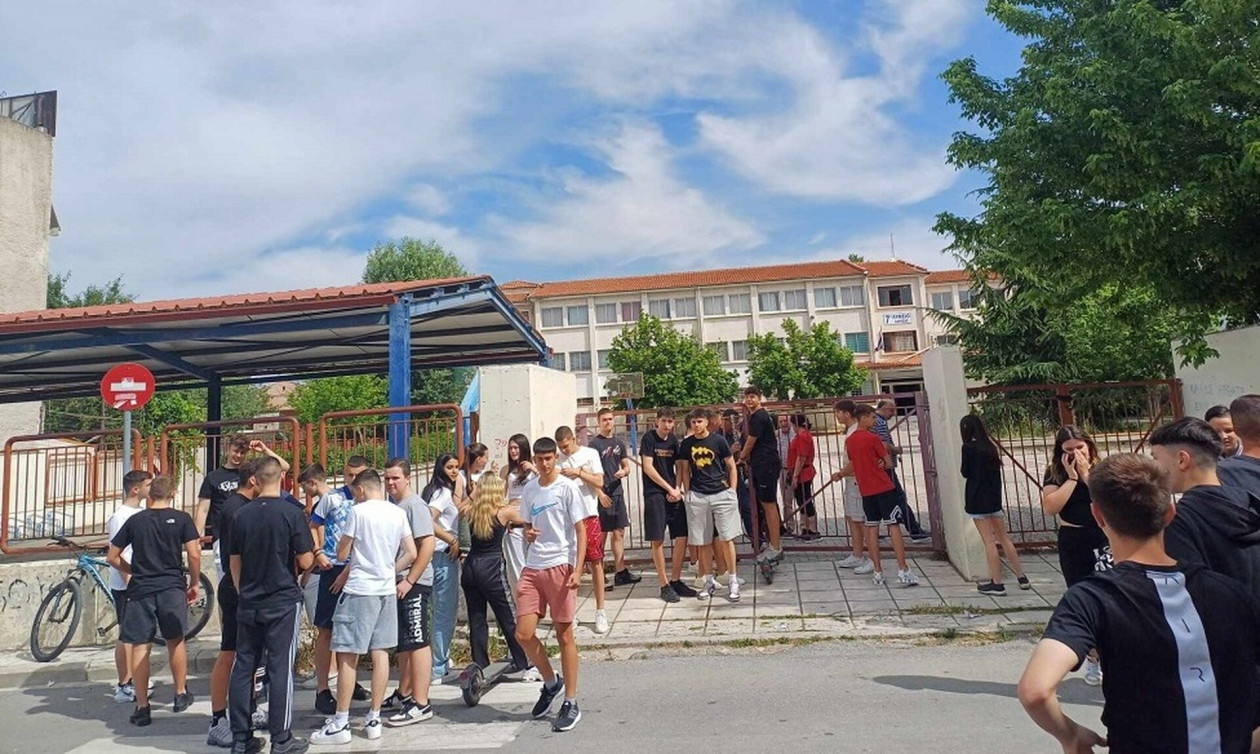 Πανικός σε σχολείο της Λάρισας μετά από τηλεφώνημα για βόμβα - Εκκενώθηκε το κτίριο