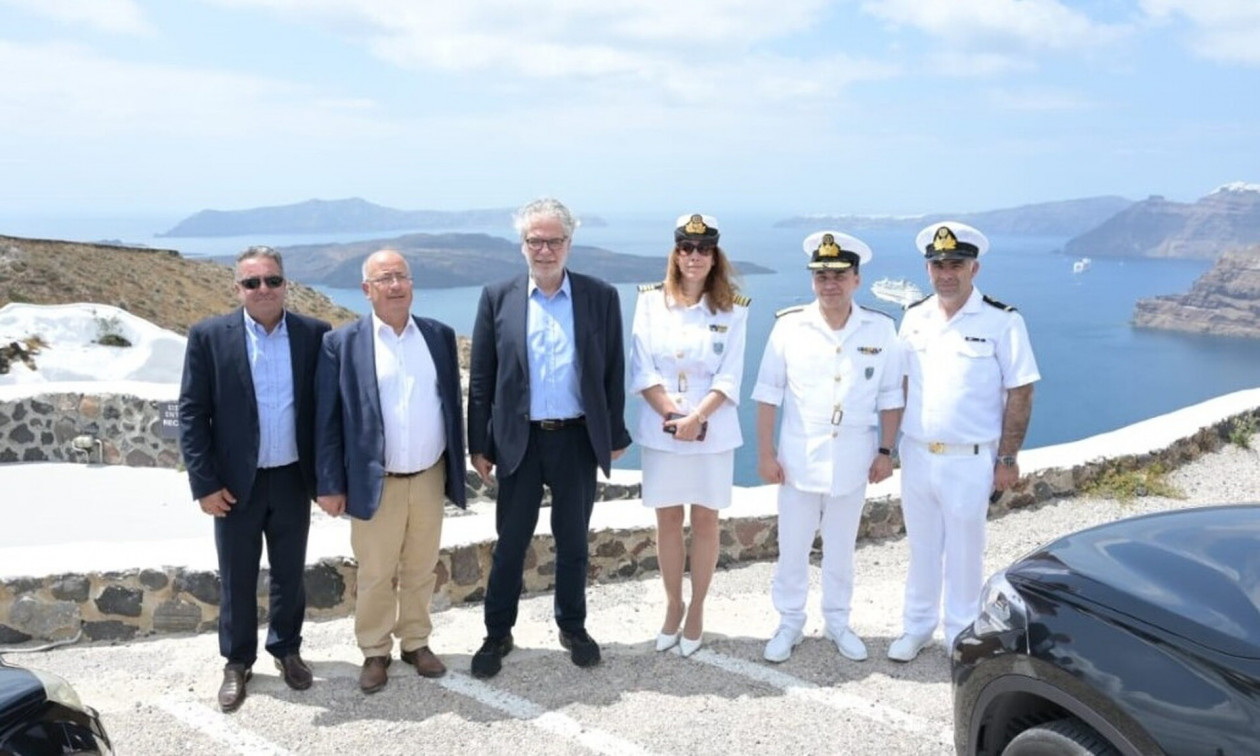 Σαντορίνη: Αυτοψία στις υποδομές από τον Χρήστο Στυλιανίδη - «Στόχος το καλό του νησιού»