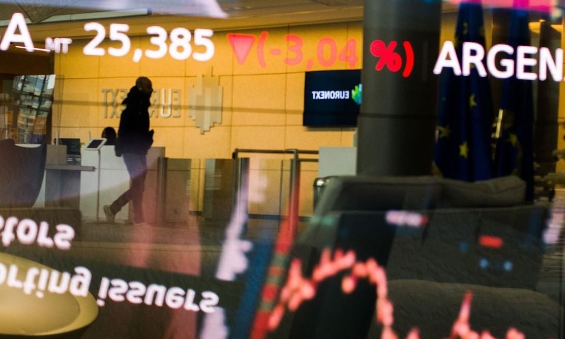 Χασούρα 210 δισ. ευρώ για τις γαλλικές μετοχές – Το υψηλό χρέος και οι ανησυχίες των αγορών