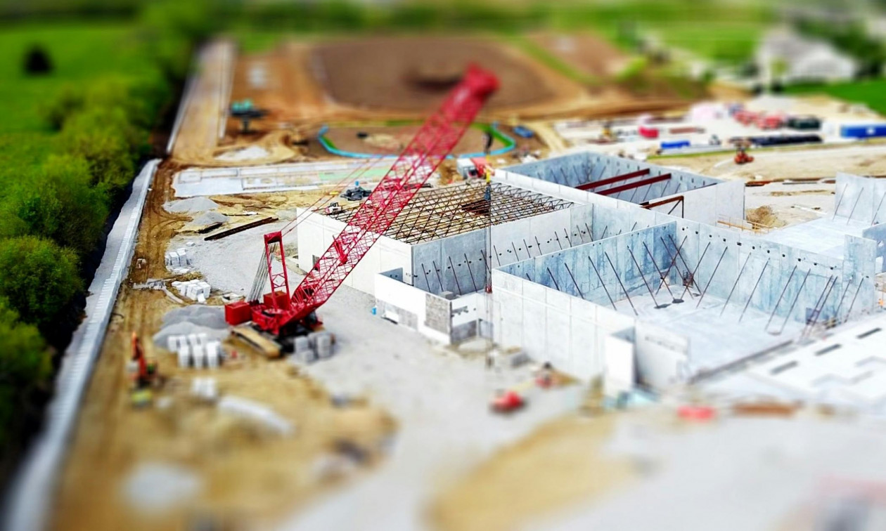 Κατασκευές, ο πυλώνας της ελληνικής οικονομίας γιγαντώνεται  – Αλλά οι Έλληνες ψάχνουν σπίτι