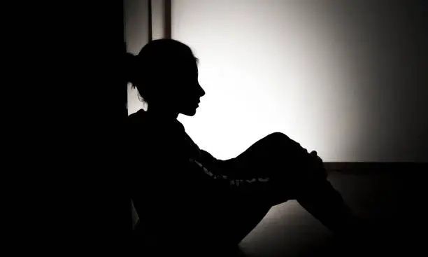 Λάρισα: 18χρονος κατείχε πορνογραφικό υλικό με 12χρονη και το έστελνε σε γνωστούς και φίλους