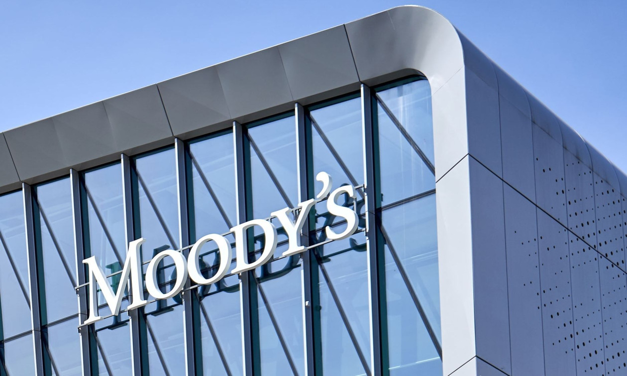 Moody's: Αναβάθμισε σε θετικές από σταθερές τις προοπτικές δύο ελληνικών τραπεζών
