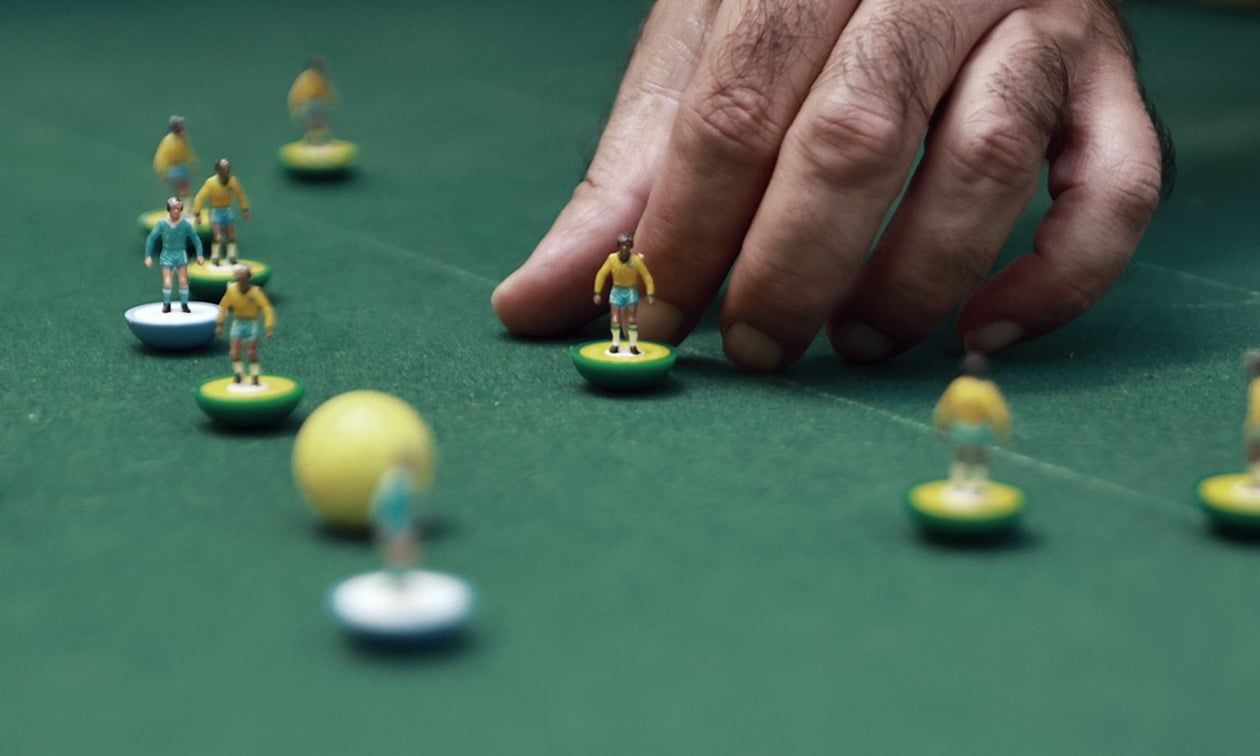 Κάποιοι παίζουν ακόμα επιτραπέζιο ποδόσφαιρο - Οι πρωταθλητές του Subbuteo ανοίγουν τα χαρτιά τους