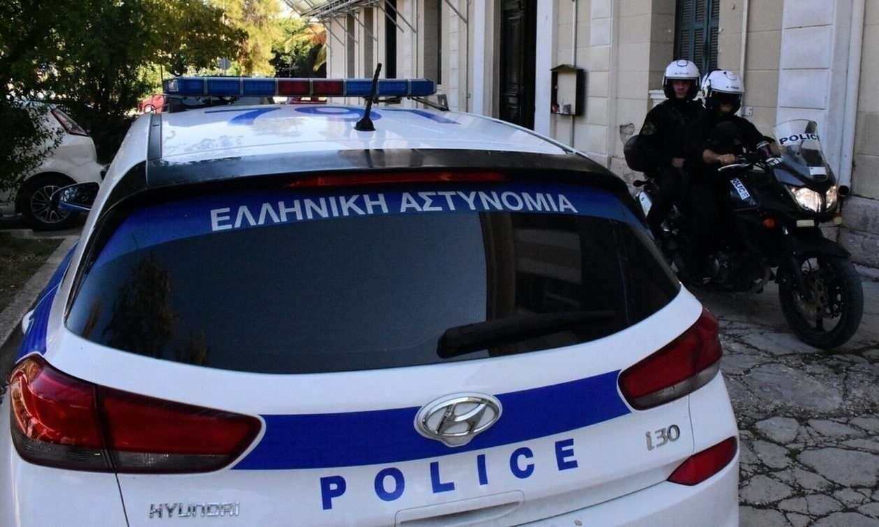 Θεσσαλονίκη: Μεθυσμένος οδηγός εγκατέλειψε τροχαίο και κρύφτηκε σε ρεματιά για να αποφύγει έλεγχο