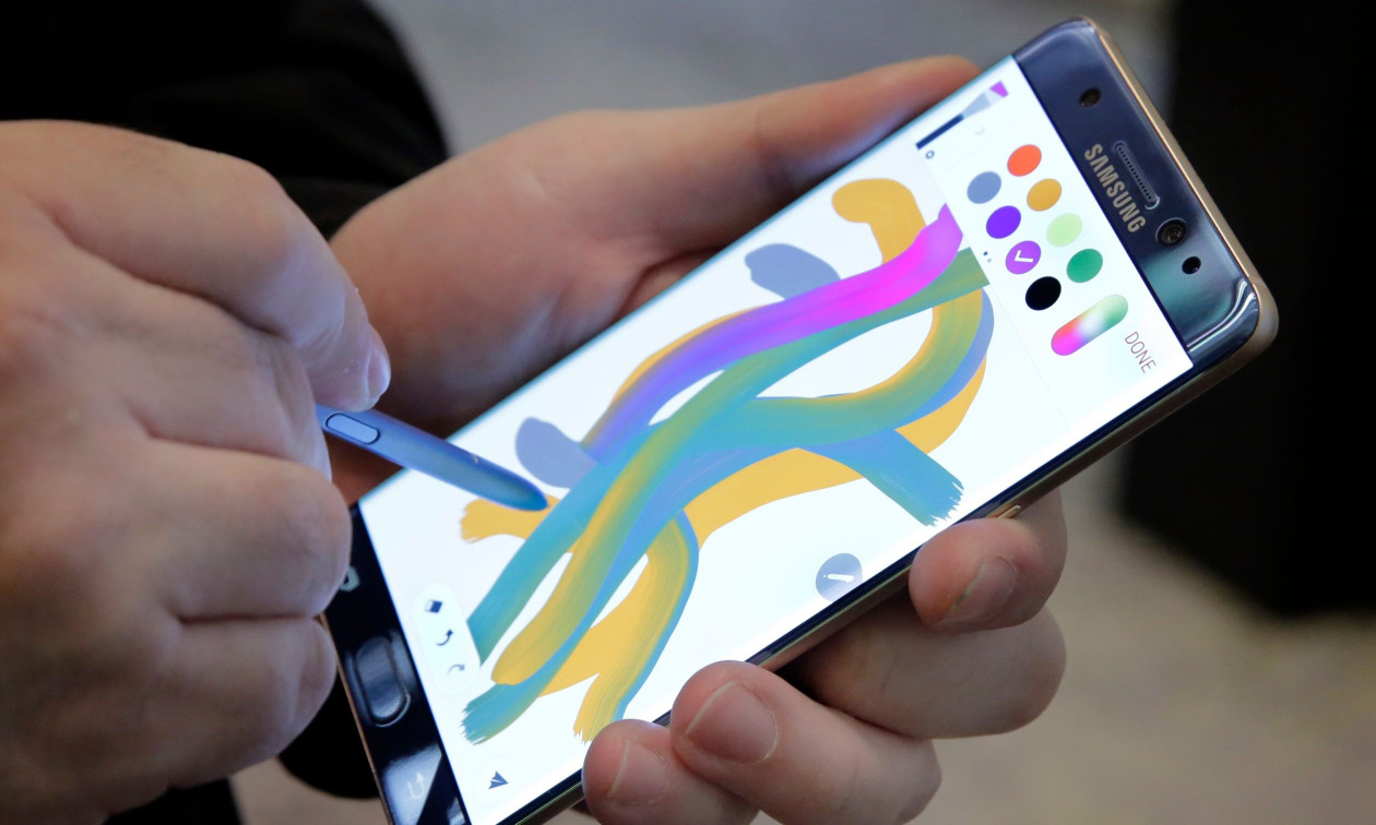 Samsung: Επείγον update για τους περισσότερους χρήστες Galaxy λόγω κενού ασφαλείας