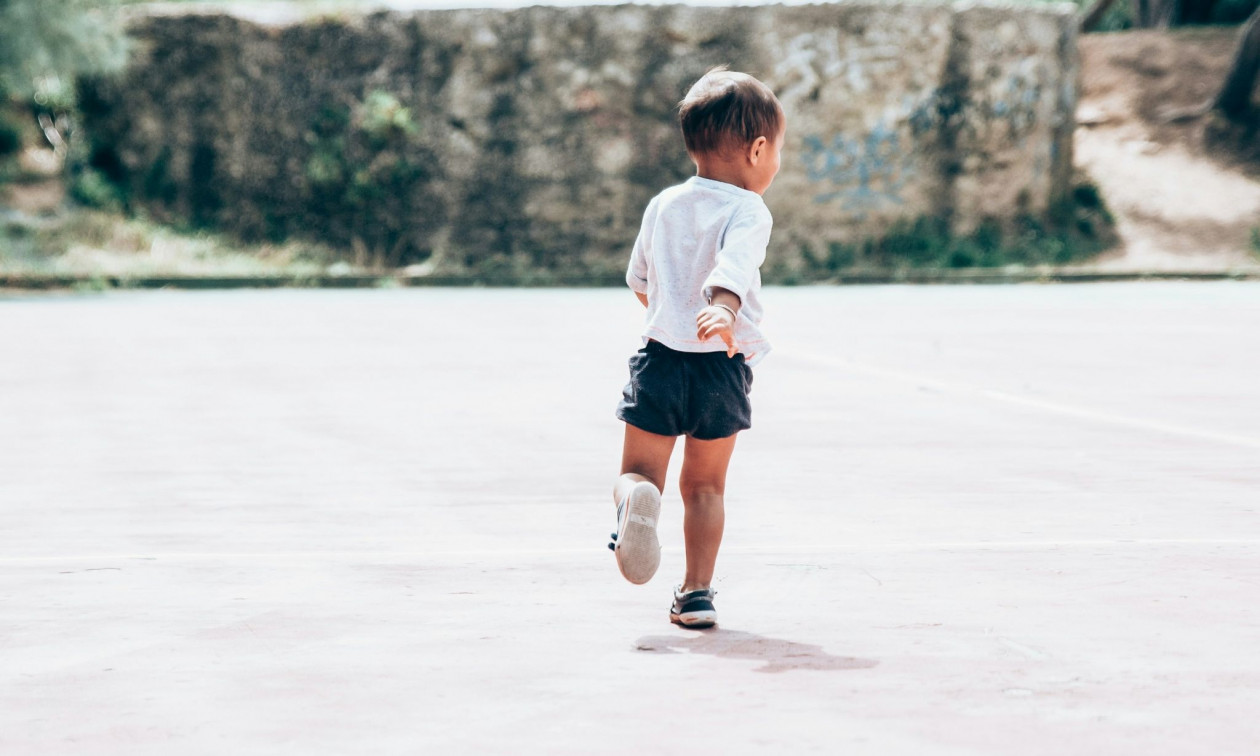 6a47add4-epidoma-paidi.jpg?t=vs1P7lK-C538Vq0OGrCzZw