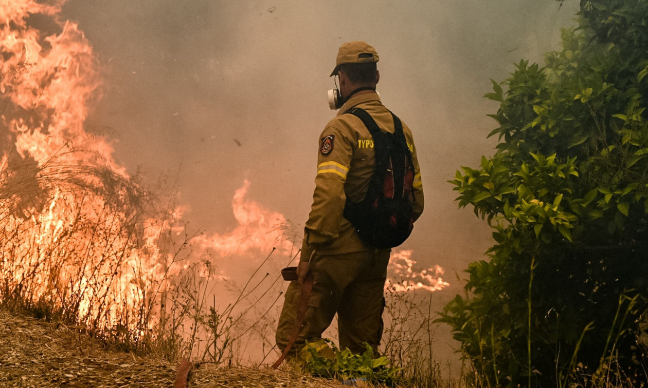 Φωτιά στην Αγία Μαρίνα Αττικής - Μήνυμα του 112 στους κατοίκους