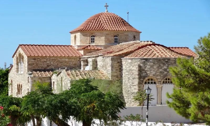 Επίσκεψη στην Παναγία την Εκατονταπυλιανή στην Πάρο