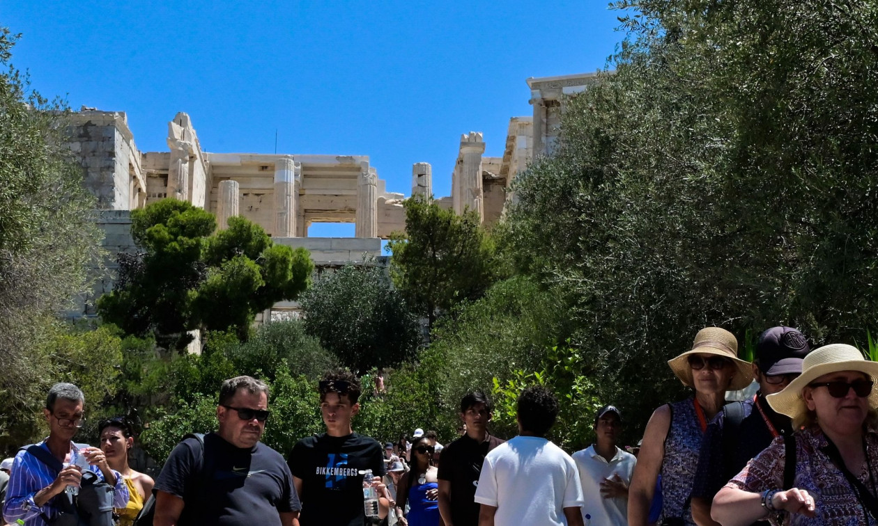 Καιρός: Ισχυρότερο κύμα ζέστης τις επόμενες μέρες - Πότε θα «χτυπήσει» ο νέος καύσωνας