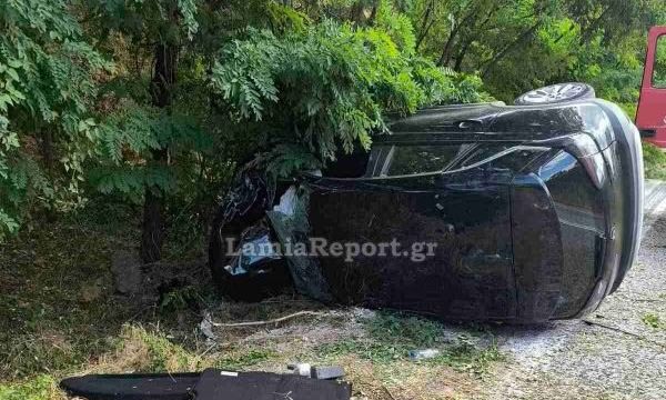 Φθιώτιδα: Αυτοκίνητο βγήκε εκτός πορείας στην ευθεία και ανετράπη