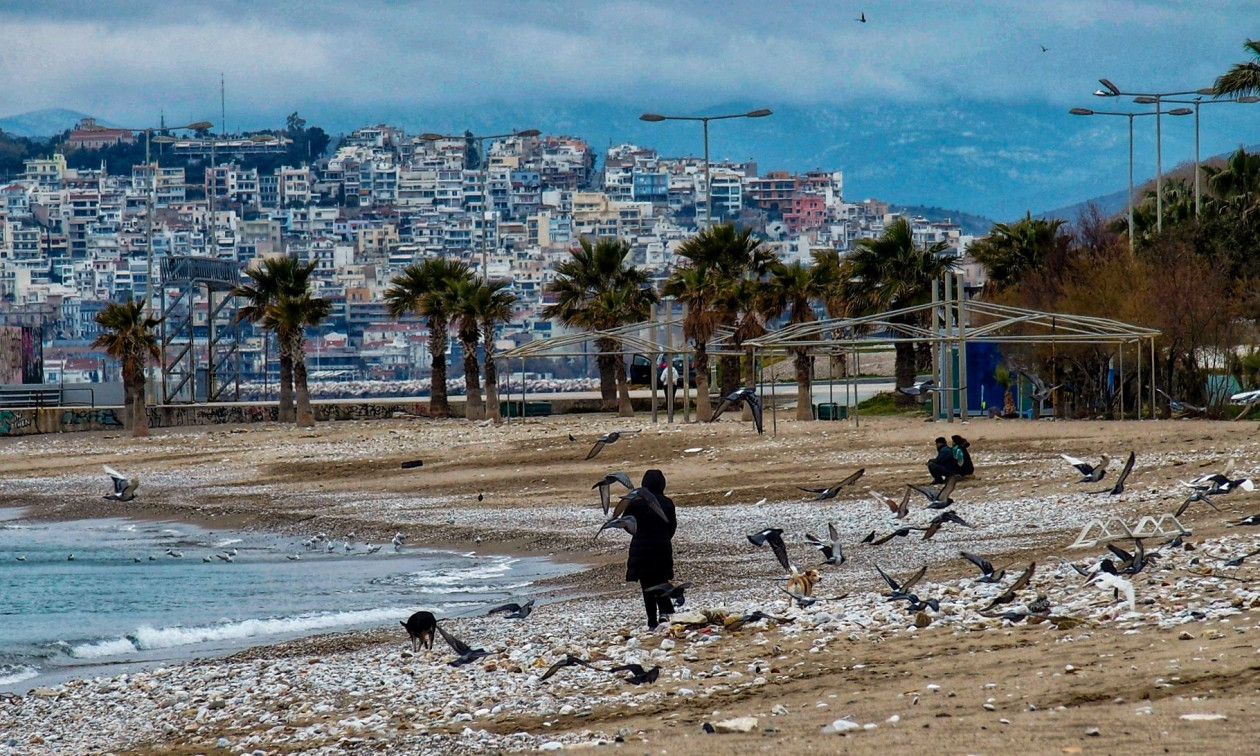 Παλαιό Φάληρο: Ανατροπή με τον θάνατο της 3χρονης -Δεν υπάρχει πνιγμός, την έριξαν στη θάλασσα νεκρή