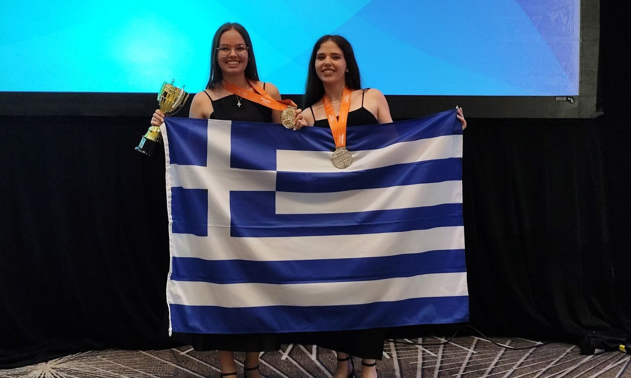 8fe730e1-pagkosmiesprwta8lhtries2.jpg?t=S1WgByhvIIILN3agFRKC-A