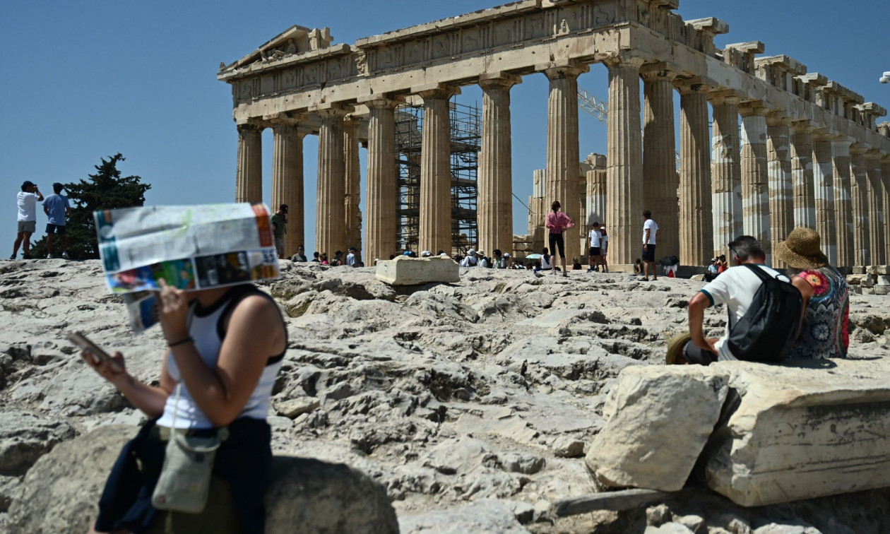 Καιρός: Μετά την αφρικανική σκόνη έρχονται τα.. 30άρια - Πόσο θα κρατήσει η θερμική έξαρσ