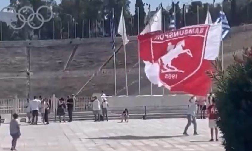 Μια προκλητική κίνηση που προκάλεσε αντιδράσεις.