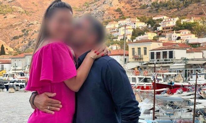 Κηδεία ζευγαριού στο Αλιβέρι