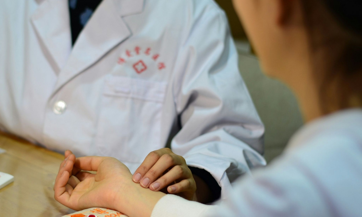 16e777a3-iatriki-exetasi-u.jpg?t=-JR5OLMzOwk0PSqdsEEHqQ