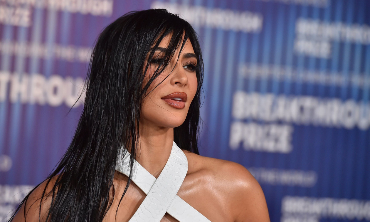 b88d1e15-kardashian.jpg?t=x7L8Bvyn7dYRK7Xa7qvI7Q