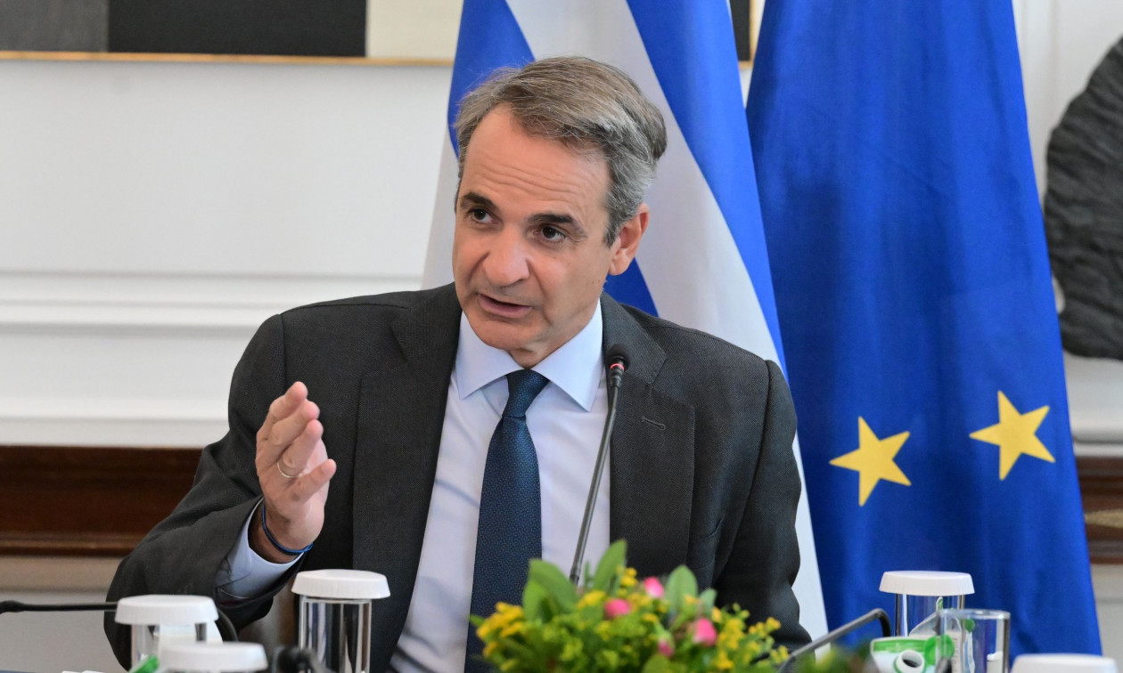 Στηρίζουμε την κοινωνία με σταθερά και μόνιμα μέτρα