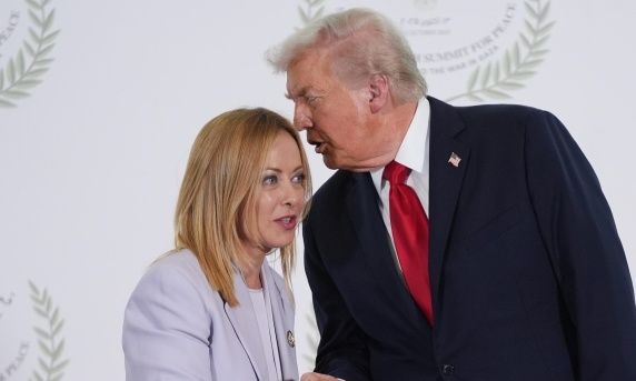 Τραμπ: «Είμαι σοκαρισμένος από την Τζόρτζια Μελόνι. Νόμιζα ότι ήταν γενναία, αλλά έκανα λάθος»