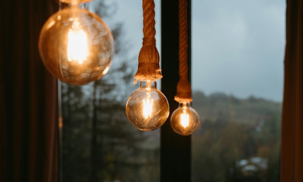 Ηλεκτρικό Ρεύμα: Από σήμερα το χειμερινό ωράριο της διζωνικής μειωμένης τιμολόγησης