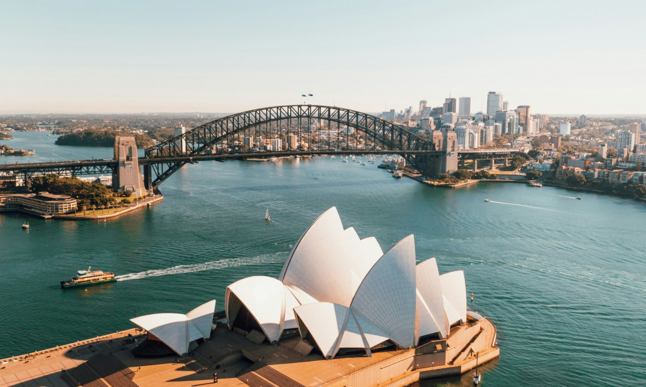 Η Αυστραλία θα διανέμει τρεις ώρες δωρεάν ηλιακή ενέργεια στους πολίτες της