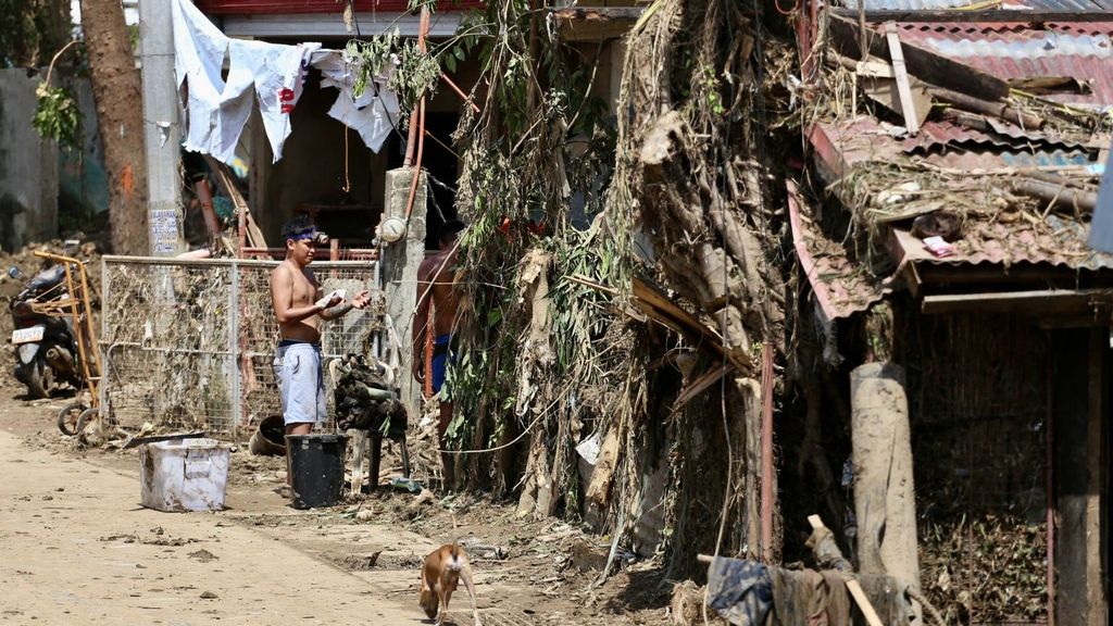 Φιλιππίνες: Ο «Υπερτυφώνας» Φου Γουόνγκ απειλεί την χώρα που ήδη θρηνεί δεκάδες νεκρούς