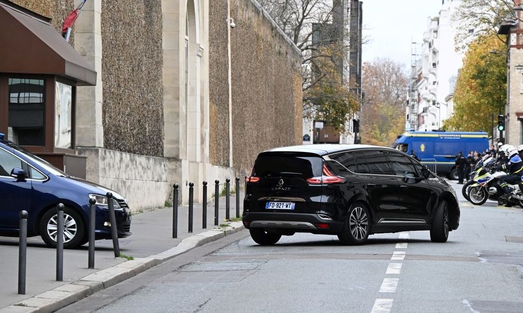 Νικολά Σαρκοζί: Προσωρινά ελεύθερος έπειτα από 20 ημέρες ο πρώην πρόεδρος της Γαλλίας