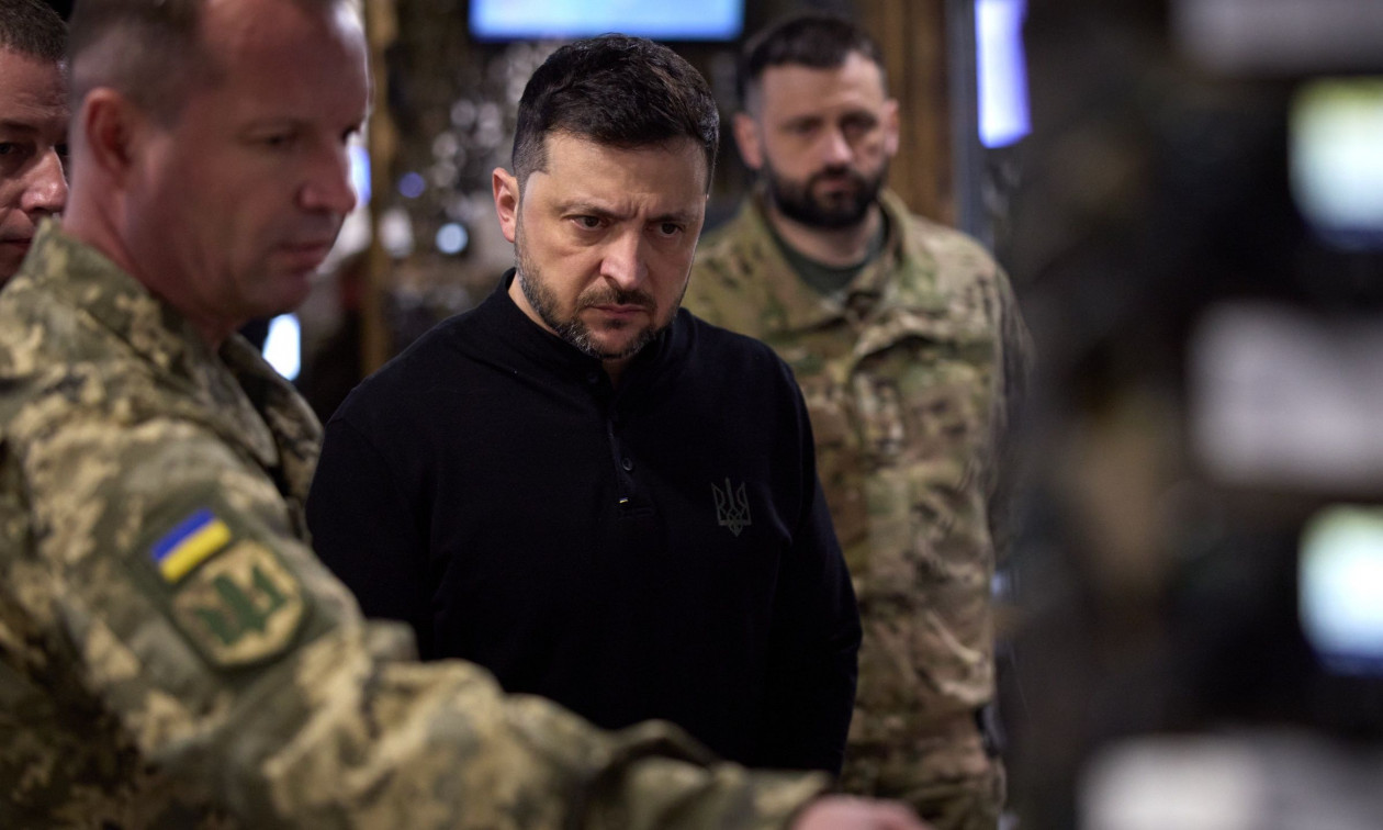 Ουκρανία: Στο μέτωπο της Ζαπορίζια ο Ζελένσκι, μετά την ρωσική προέλαση στην περιοχή