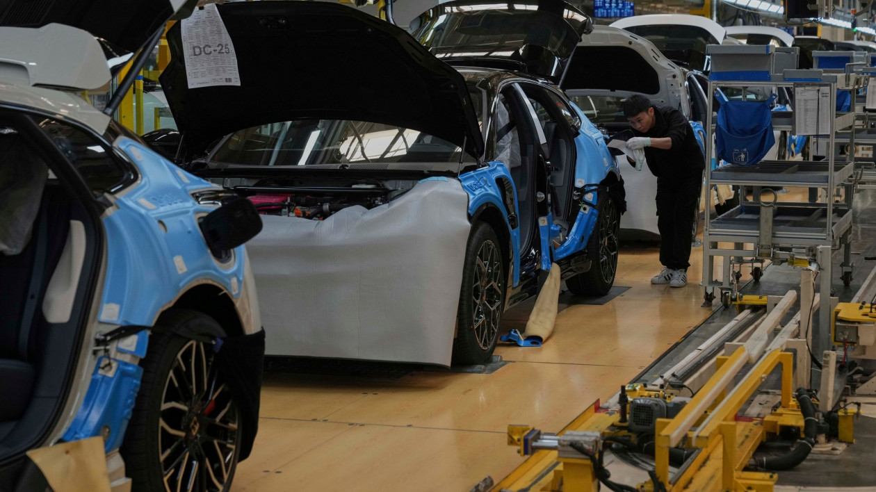 Ούτε drone, ούτε smartphone - Το απόλυτο όργανο κατασκοπείας είναι το ηλεκτρικό αυτοκίνητο